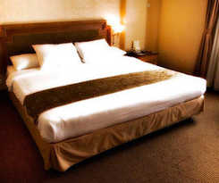 Golden Boutique Melawai
