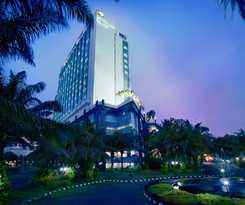 Hotel The Media and Towers