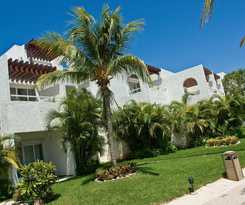 Hotel Sunset Marina Resort and Yacht Club