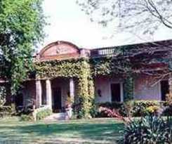 Hotel (ESTANCIA) EL OMB&Uacute; DE ARECO