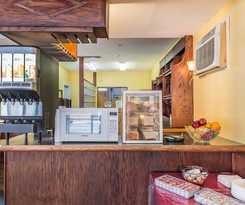 Econo Lodge Downtown Ottawa