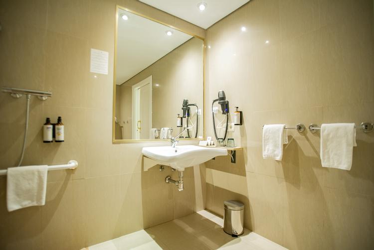 Habitación Doble del hotel AZZ Merida Medea. Foto 2