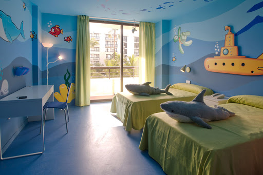 Habitación doble Familiar del hotel Estival Islantilla. Foto 7