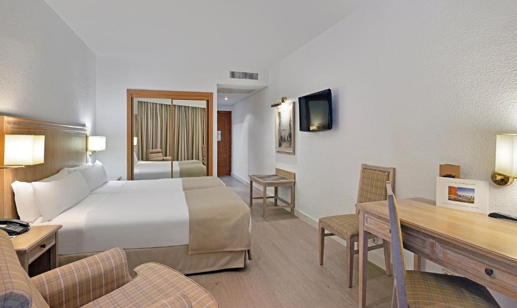 Habitación doble Vista Mar del hotel Melia Costa del Sol. Foto 3