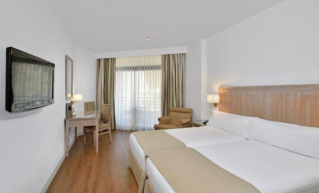 Habitación doble Planta Baja del hotel Melia Costa del Sol. Foto 2