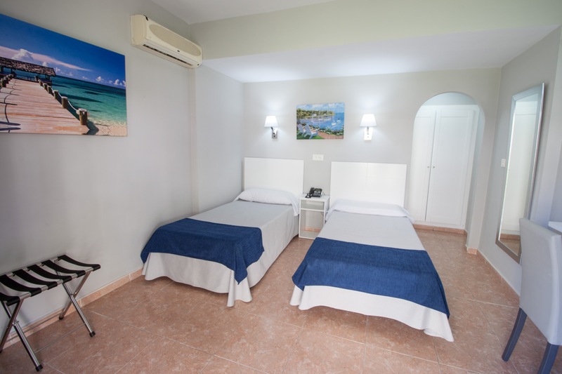 Habitación doble Planta Baja del hotel Los Jazmines. Foto 1