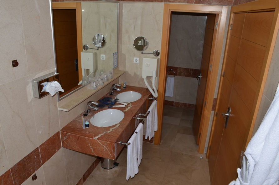 Suite Thalasso Experience Vista Mar del hotel Gloria Palace Amadores Thalasso. Foto 1