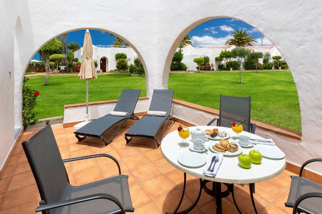 Bungalow 2 habitaciones del hotel Sol Barbacan. Foto 2