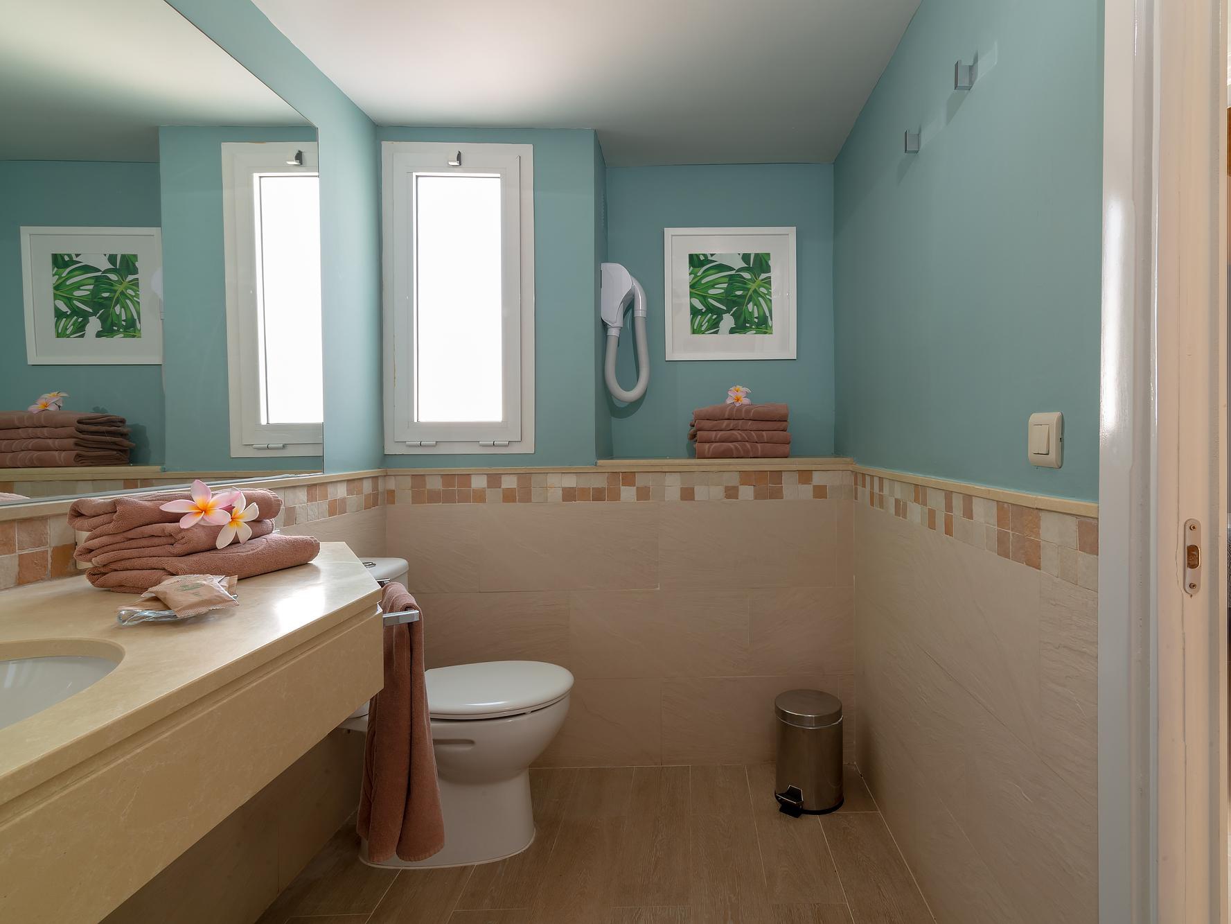 Bungalow 2 habitaciones del hotel Cordial Biarritz. Foto 2