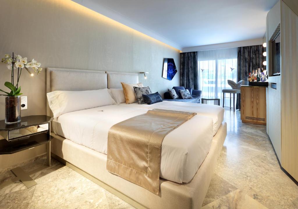 Doble Superior - Edificio The Club del hotel Ushuaia Ibiza Beach - Adults Only - Entrance To Ushuaia Club Included