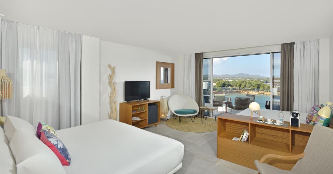 Suite Vista Mar del hotel Meliá Ibiza. Foto 7
