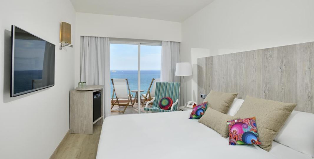 Habitación doble Comunicada del hotel Meliá Ibiza