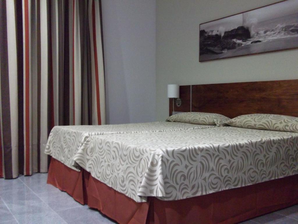 Habitación doble Vista Parque del hotel Torre Del Conde. Foto 2