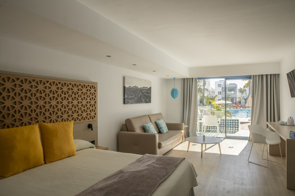 Junior suite del hotel Oasis Lanz Beach Mate