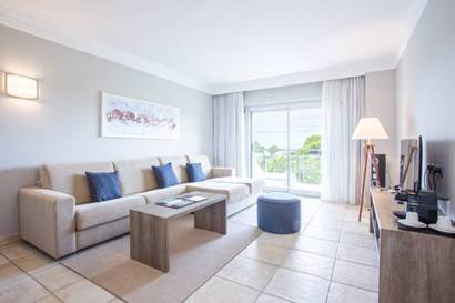 Suite Vista Parcial Mar del hotel Sarena de Muro Resort Mallorca, part of Destination by Hyatt. Foto 1