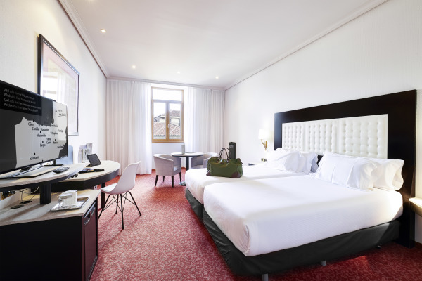 Habitación Triple del hotel Abba Fonseca. Foto 2