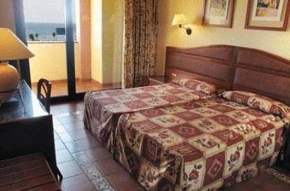 Habitación doble 2 camas del hotel Estival Park Resort. Foto 3