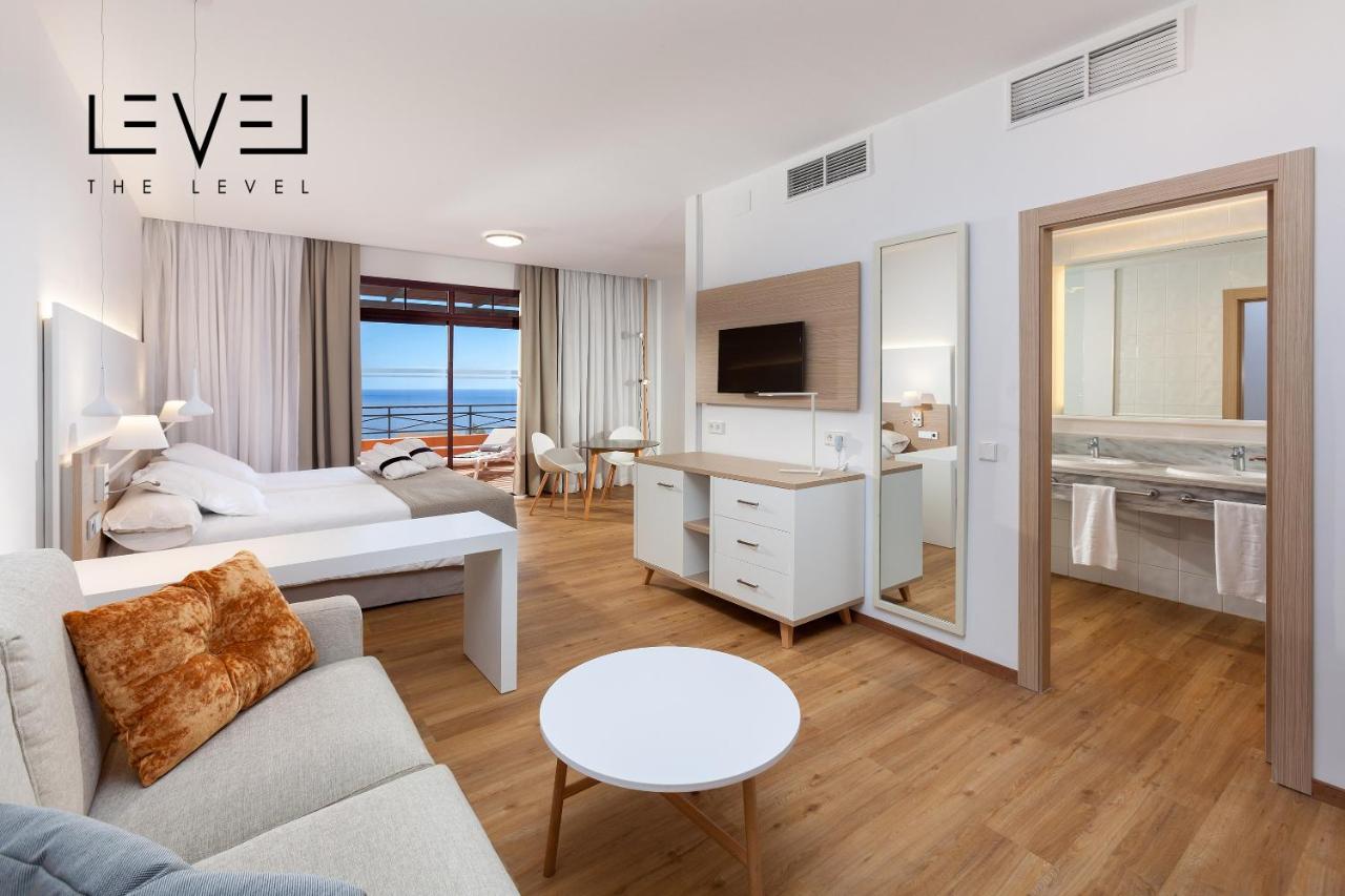 Junior suite The Level Jacuzzi del hotel Melia Jardines Del Teide - Adults Only. Foto 1