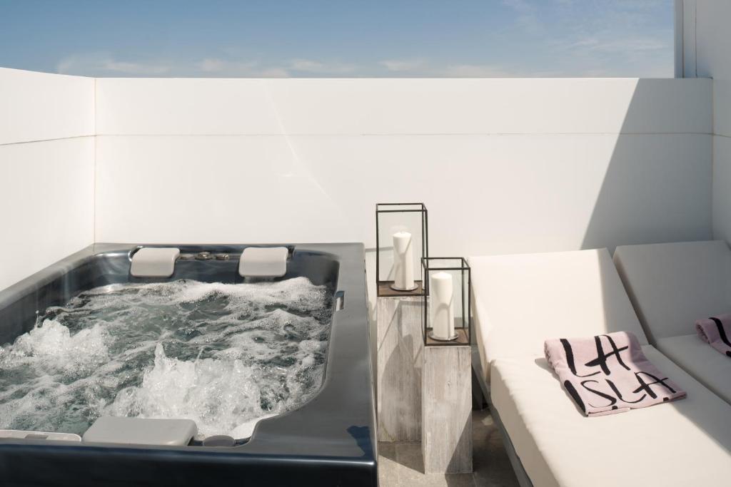 Suite Lujo del hotel La Isla Y El Mar Boutique - Adults Only. Foto 4