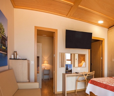 Polynesian Supreme Pool Club del hotel Magic Natura Animal, Waterpark & Polynesian Lodge Resort. Foto 1