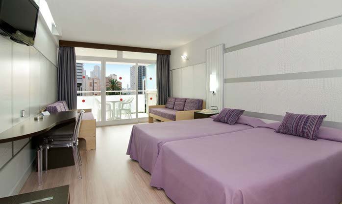 Habitación familiar del hotel Medplaya Hotel Flamingo Oasis