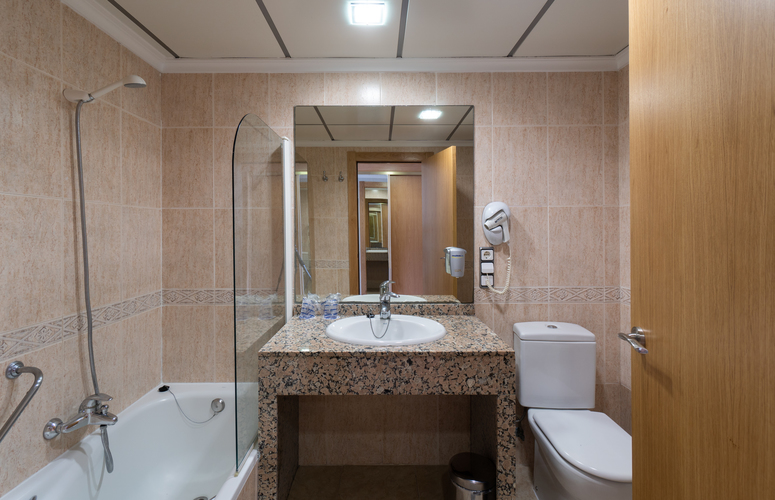 Habitación doble del hotel Medplaya Hotel Flamingo Oasis. Foto 2