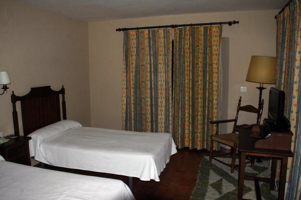 Habitación Doble del hotel Villa De Grazalema. Foto 4