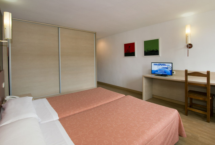 Habitación doble del hotel Sant Eloi. Foto 1