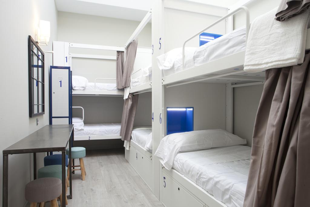 Habitación Compartida de 6 camas del hotel Malaga Stop AB