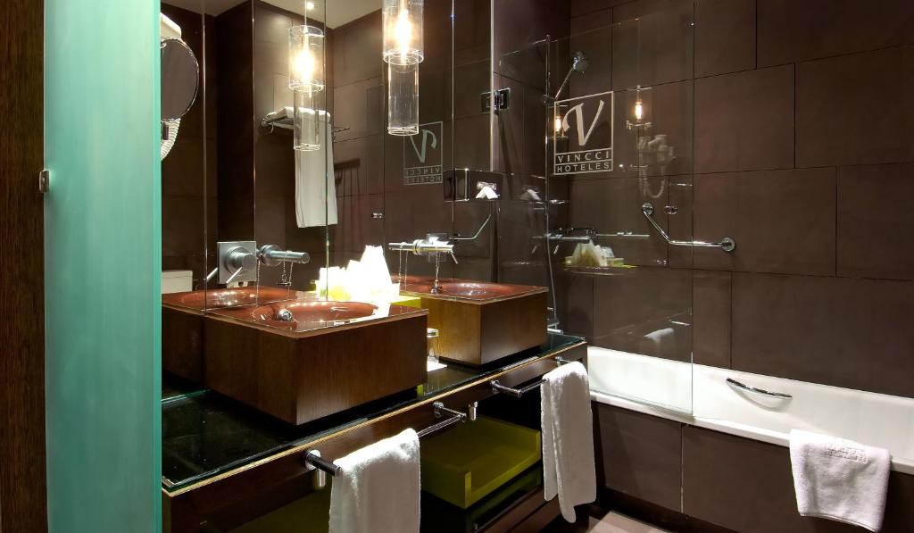 Habitación doble del hotel Vincci Soho. Foto 5