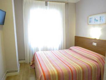 Habitación doble del hotel Don Claudio. Foto 1