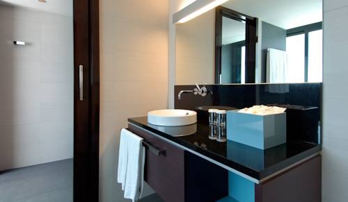 Habitación doble del hotel Pestana Arena Barcelona. Foto 2