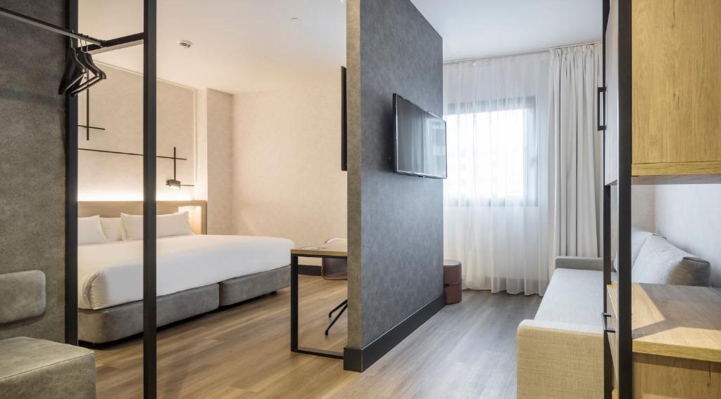 Habitación doble Premium del hotel Ilunion San Mamés. Foto 2