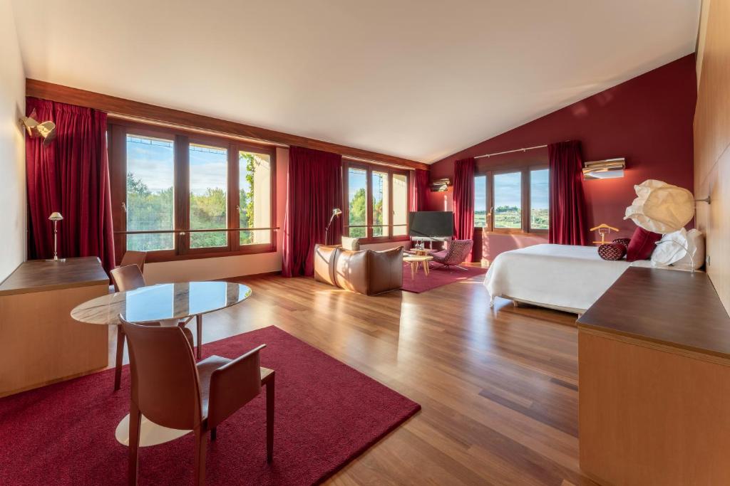 Suite del hotel Marqués De Riscal, A Luxury Collection , Elciego