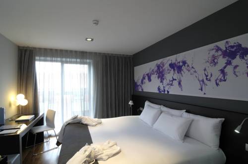 Habitación doble del hotel Ikonik Lex. Foto 3