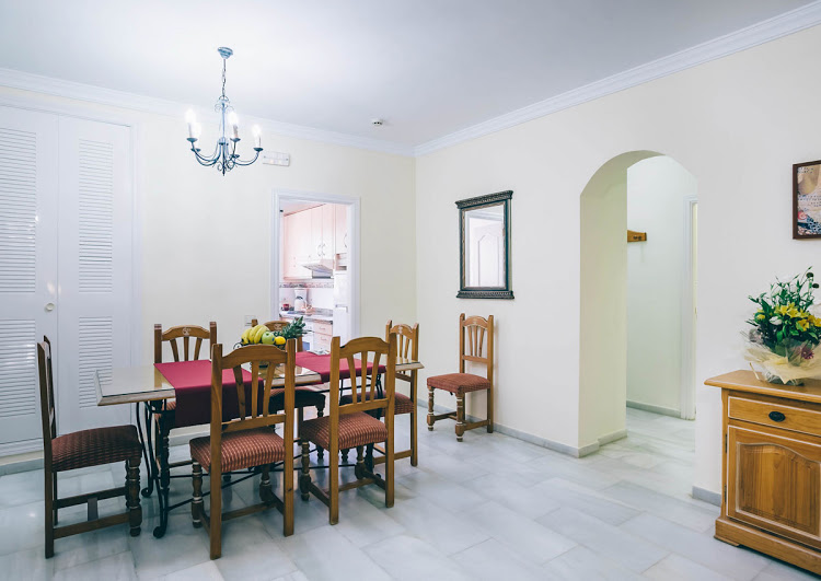 Apartamento 2 habitaciones del hotel Mijas Costa Oasis by Grangefield Oasis Club. Foto 5