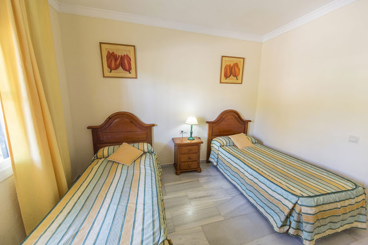 Apartamento 2 habitaciones del hotel Mijas Costa Oasis by Grangefield Oasis Club. Foto 8