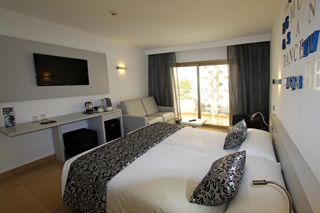 Junior suite del hotel Bg Pamplona. Foto 1